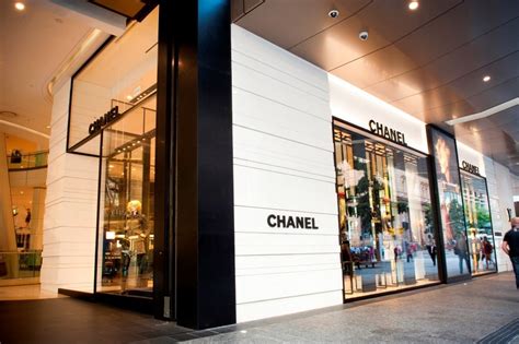 chanel queen street shop.